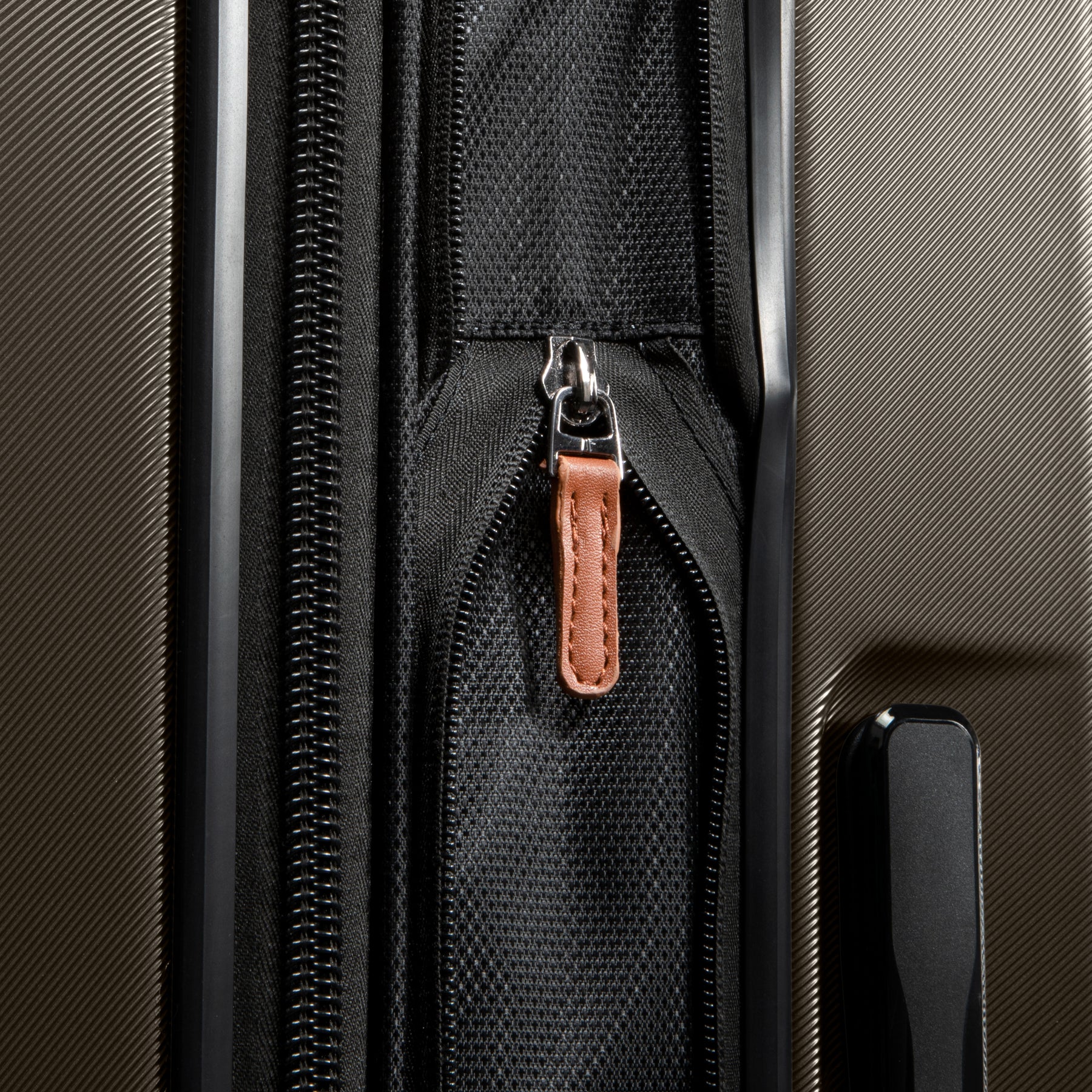 Montecito Hardside Carry-On Spinner Suitcase | Ricardo Beverly Hills